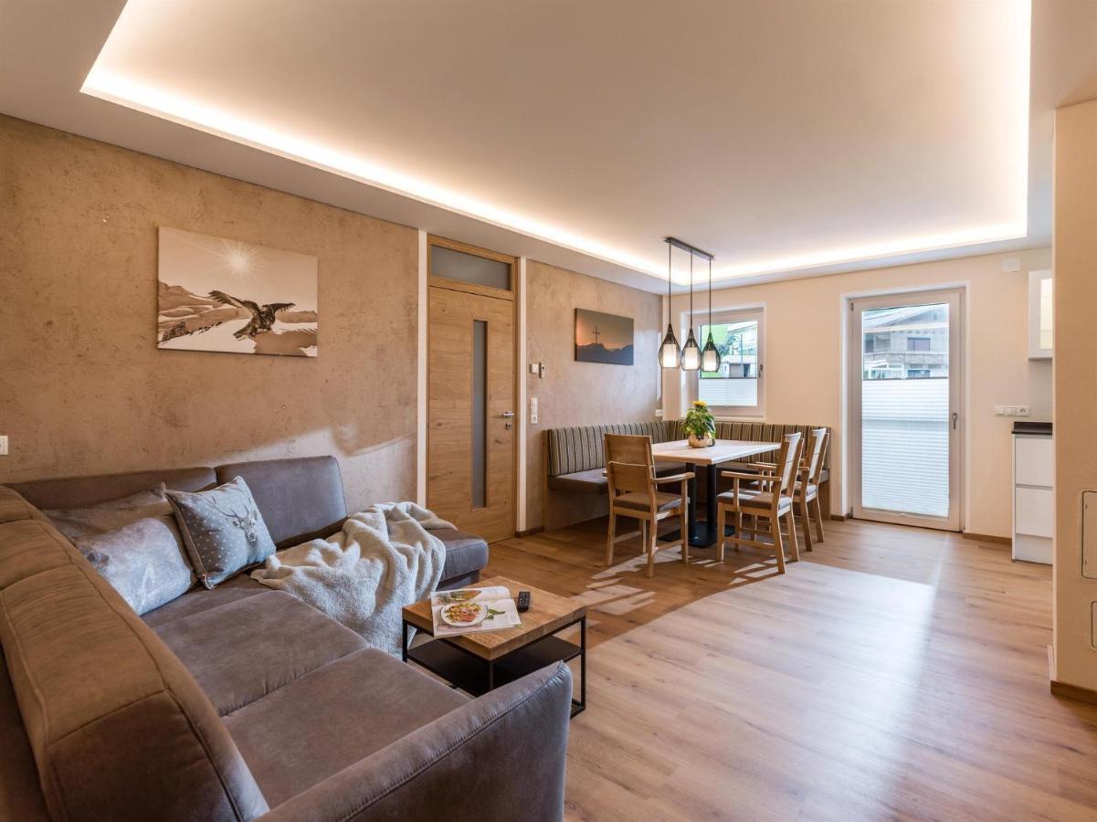 Apart Painting Ried im Zillertal Ngoại thất bức ảnh